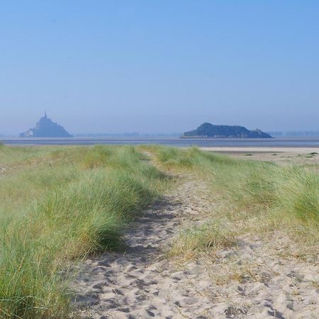 Charmante Maison De Pecheur En Baie Du Mont Saint Michel Genets Bagian luar foto
