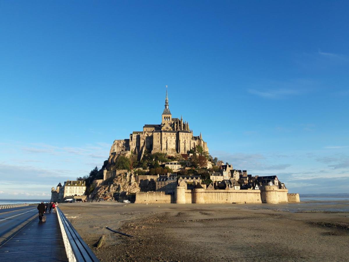 Charmante Maison De Pecheur En Baie Du Mont Saint Michel Genets Bagian luar foto